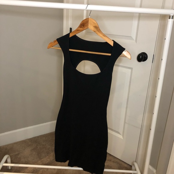 AMERICAN APPAREL BLACK DRESS WITH BACK CUTOUT - Picture 3 of 4